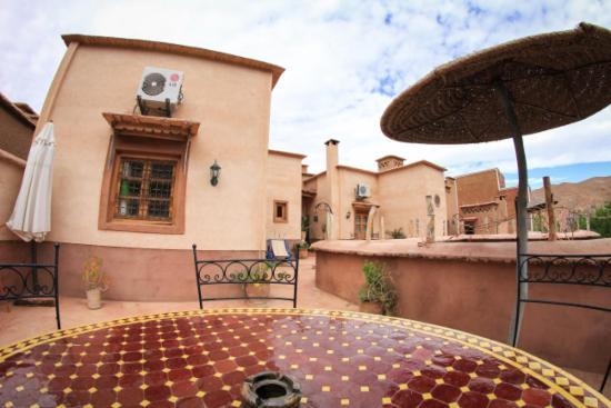 Riad Des Vieilles Charrues Boumalne エクステリア 写真
