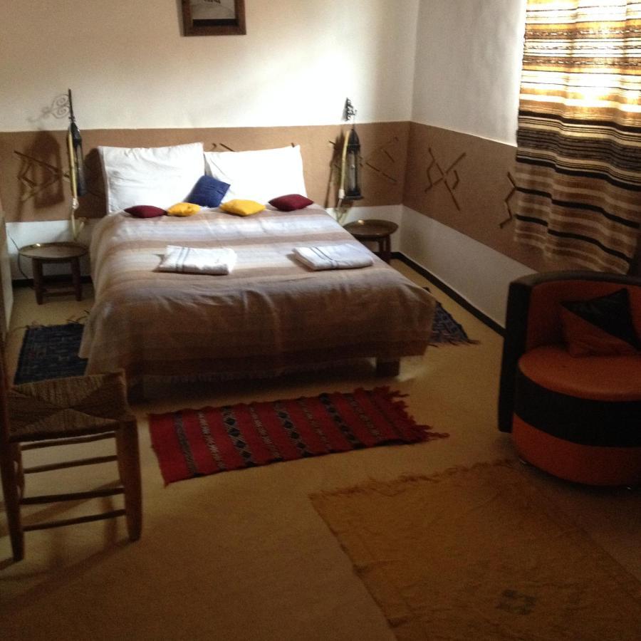 Riad Des Vieilles Charrues Boumalne エクステリア 写真