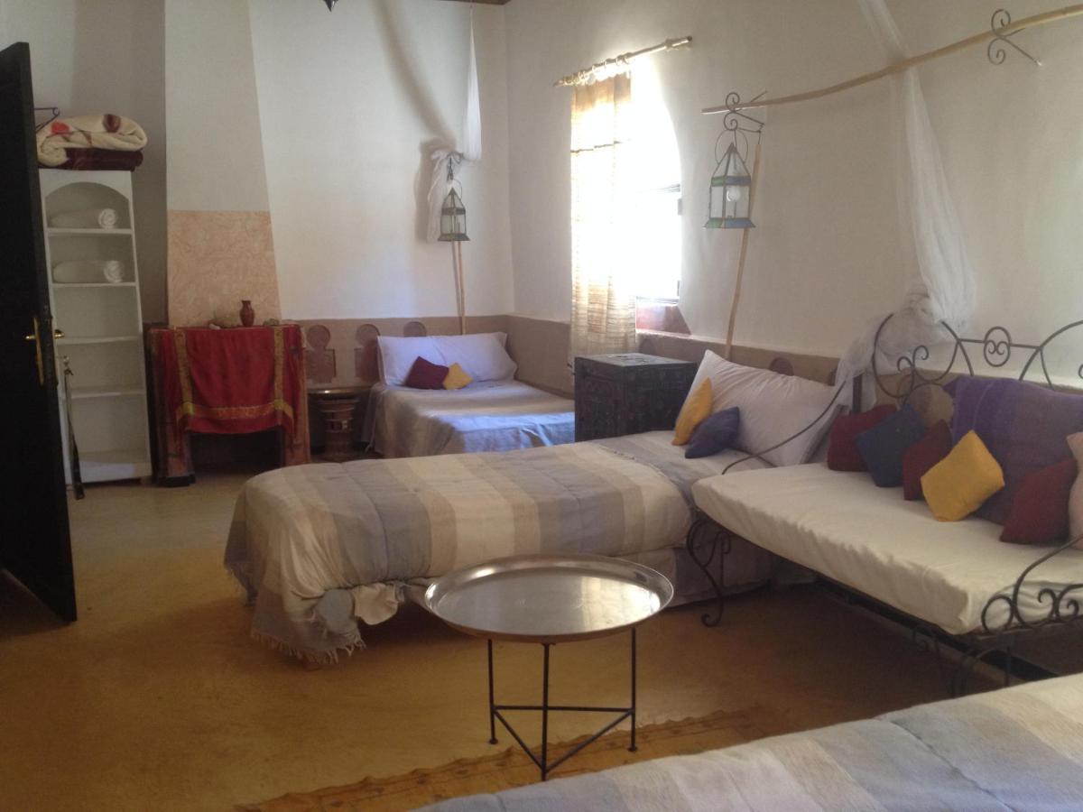 Riad Des Vieilles Charrues Boumalne エクステリア 写真